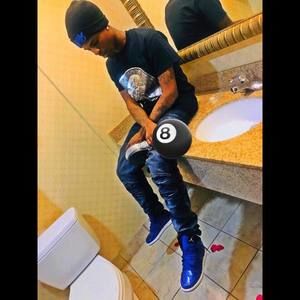 Meet your Posher, Larry